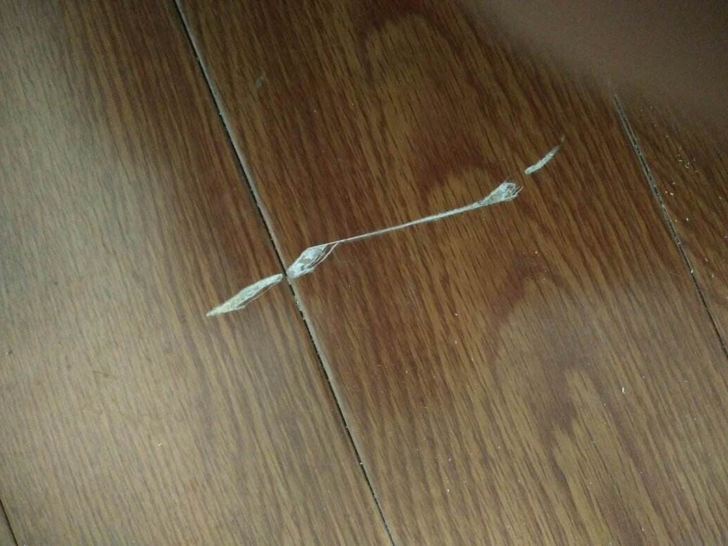 實木地板劃痕怎么處理？